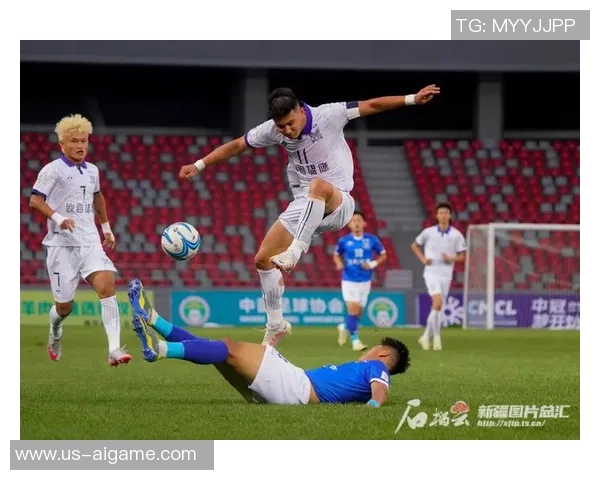 提升足球运动员球技的关键要素与训练方法探讨